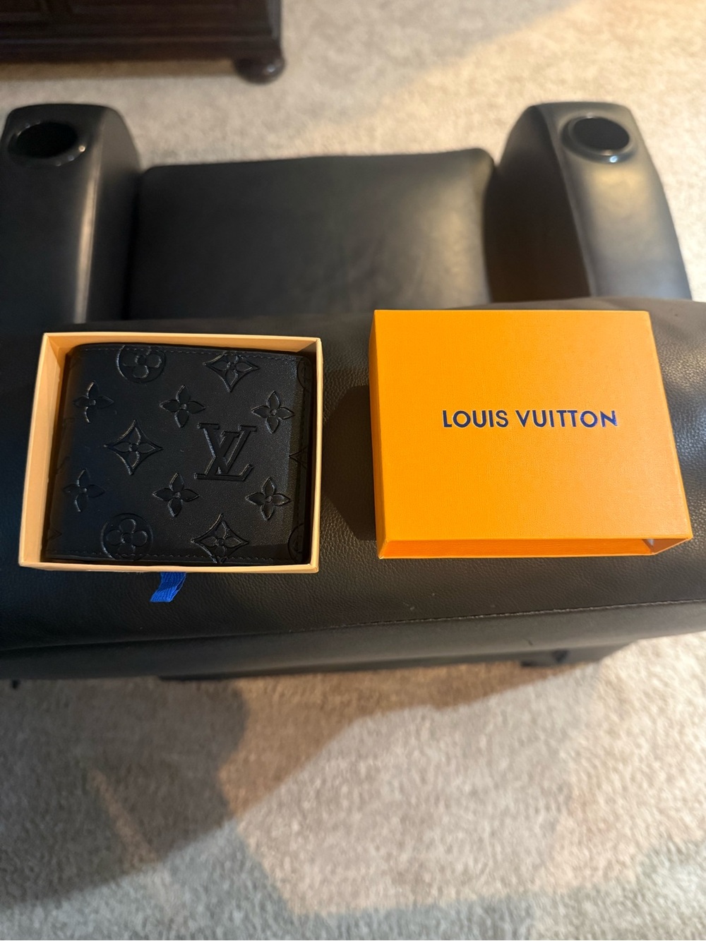 Louis Vuitton Mens Wallet (New)